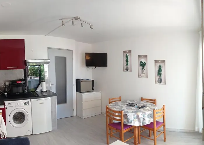 studio cabine piscine au couchant